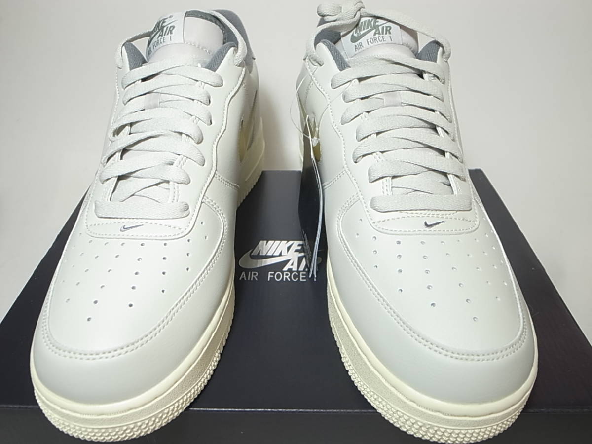 【送料無料 即決】NIKE AIR FORCE 1 ’07 LX JEWEL SWOOSH 27cm US9新品ジュエルスウッシュ25周年LIGHT BONE/PALE VANILLA黒タグDC8894-001_画像5