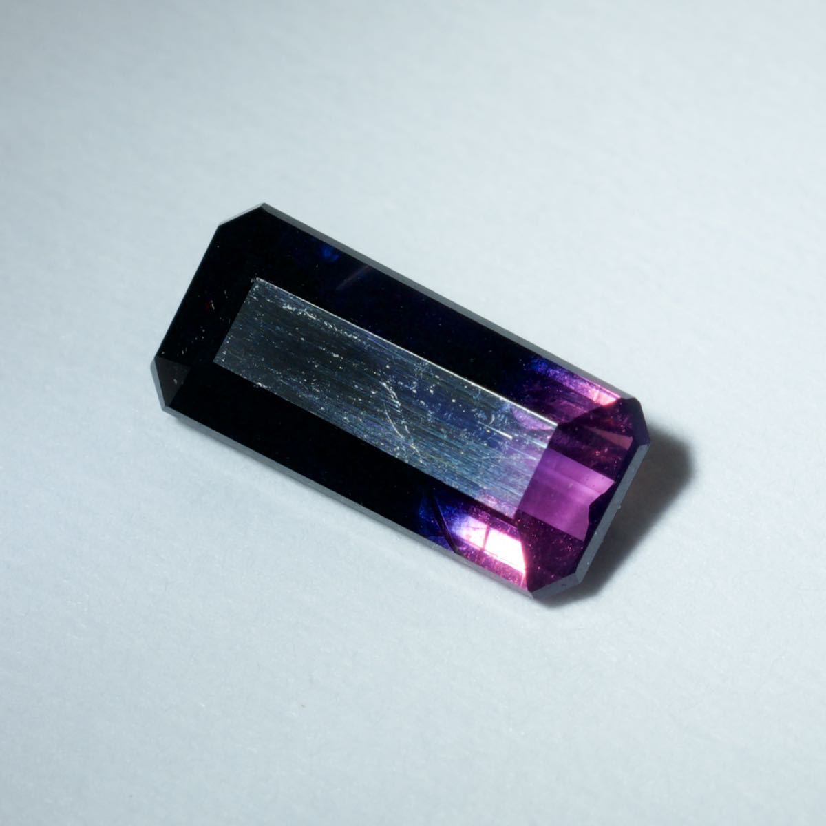 超格安一点 天然バイカラーサファイア/ルース/重さ0.71ct/サイズ横7.7x