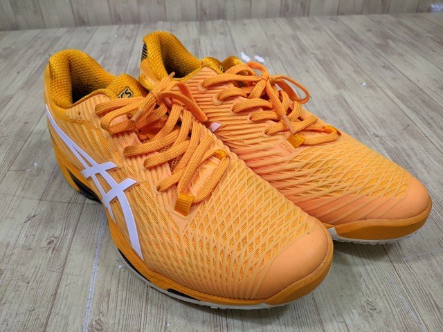 8yt266】テニスシューズ asics アシックス 1041A188 ソリューション