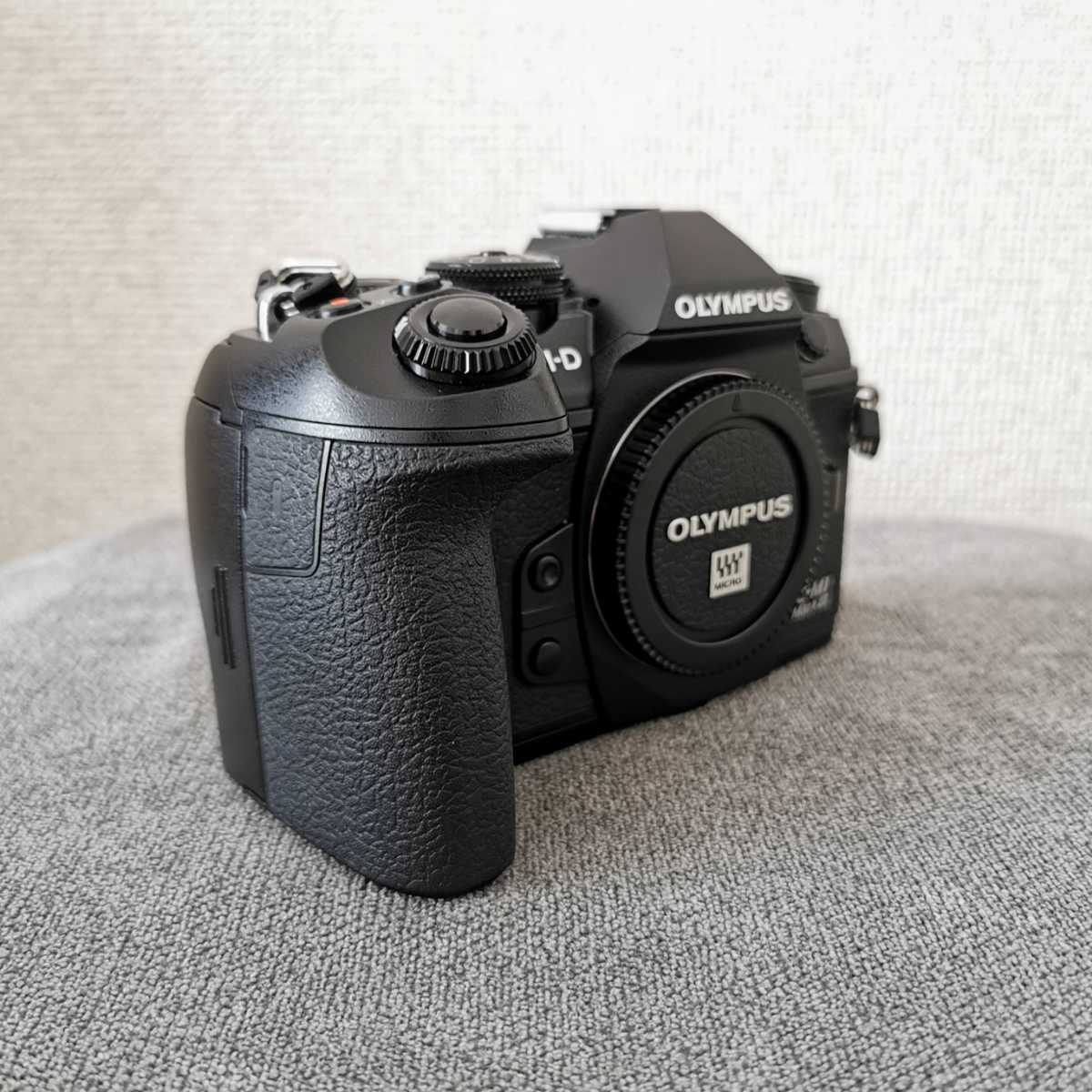 販売情報 シャッタ数1934!OLYMPUS E-M5 MarkⅡ黒 付属品完備 おまけ付