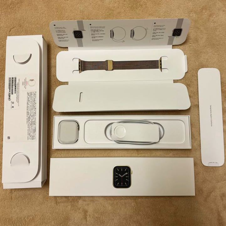Apple Watch Series 6(GPS + Cellularモデル)- 44mm ミラネーゼ