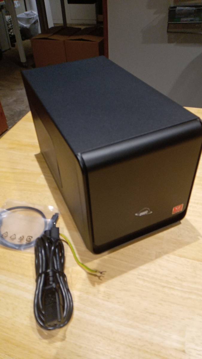 外付けGPUボックス eGPU Mercury Helios VEGA ①