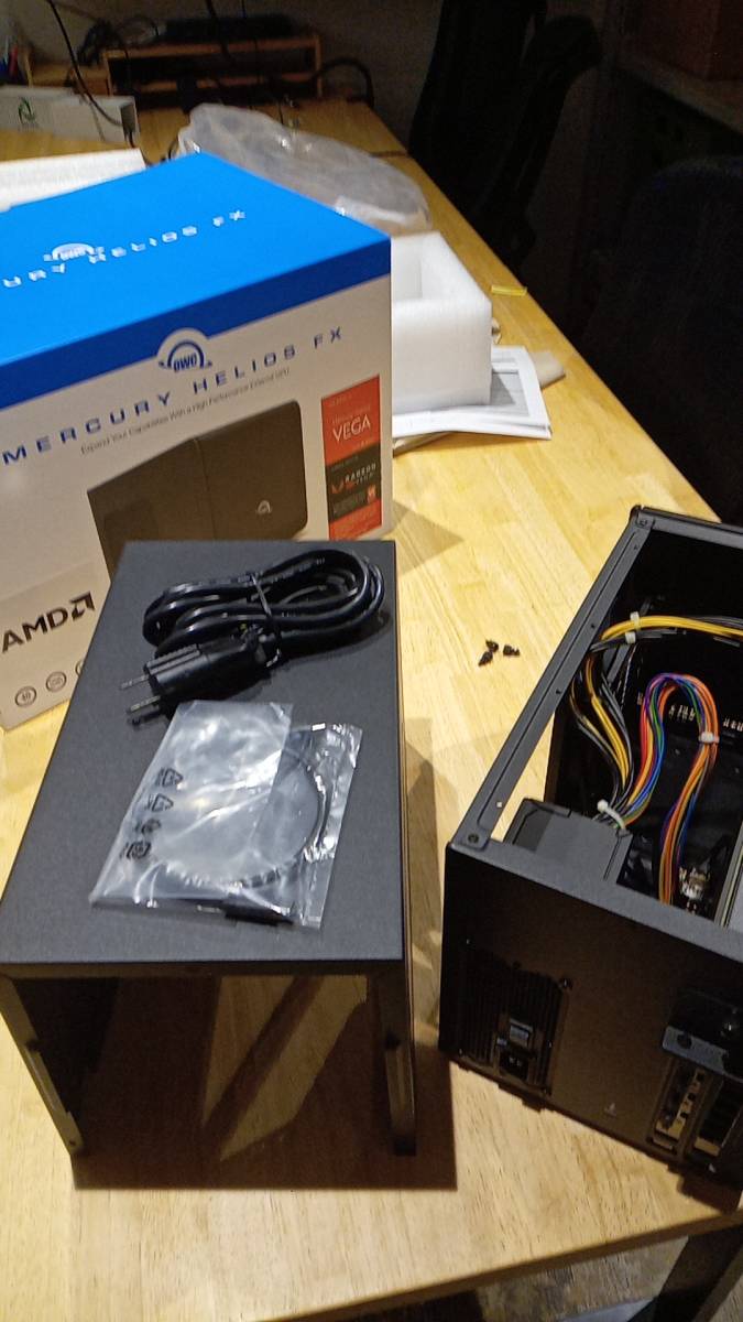 外付けGPUボックス eGPU Mercury Helios VEGA ② - www