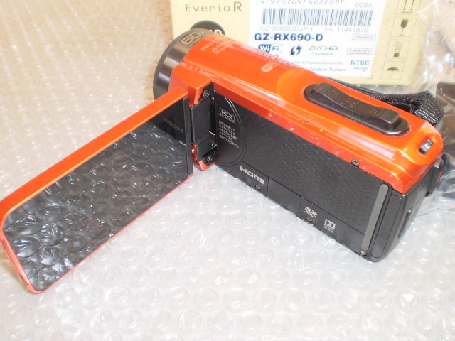 展示美品 JVC ビデオカメラ Everio R 防水 防塵 64GB内蔵メモリー GZ