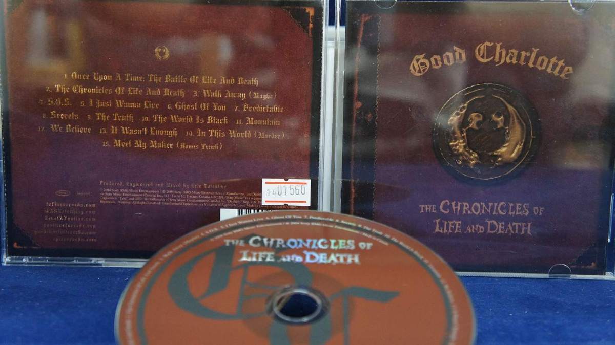 14_01560 THE CHRONICLES OF LIFE AND DEATH / GOOD CHARLOTTE_画像1