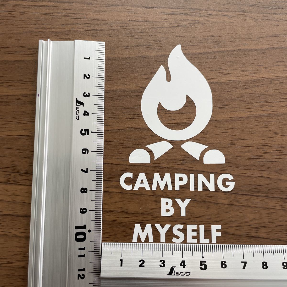 22.【送料無料】 焚き火 CAMPING BY MYSELF ソロキャンプ カッティングステッカー テント CAMP アウトドア 【新品】_画像2