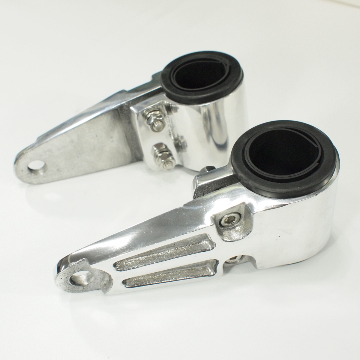 キジマ Kijima 砂型ライトステー 33-36ミリフォーク用 Z1 Z2 750RS キジマ Kijima 砂型ライトステー 33-36ミリフォーク用 Z1 Z2 750RS