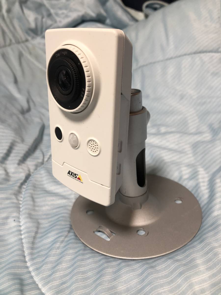 アクシス 固定ネットワークカメラ AXIS M1065-LW(未開封品