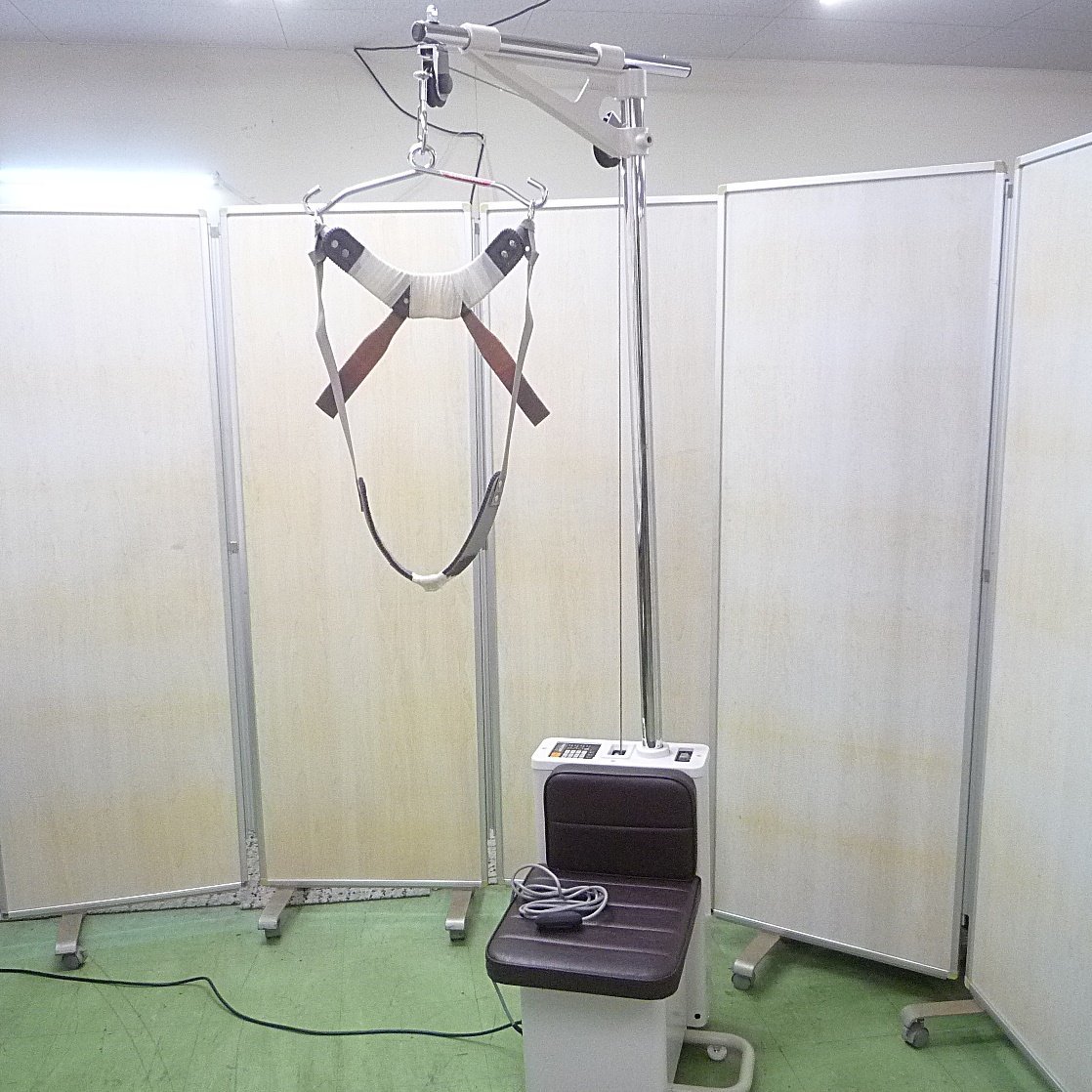トラックタイザー TC-6 ミナト医科学 電動自動間歇牽引装置 取説付  医療機器 接骨院 整骨院 整形外科 リハビリ MINATO ●