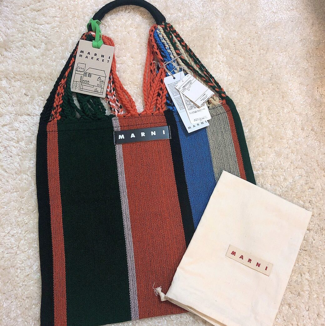 2022公式店舗 新品 MARNIマルニフラワーカフェ ハンモックバッグ ...