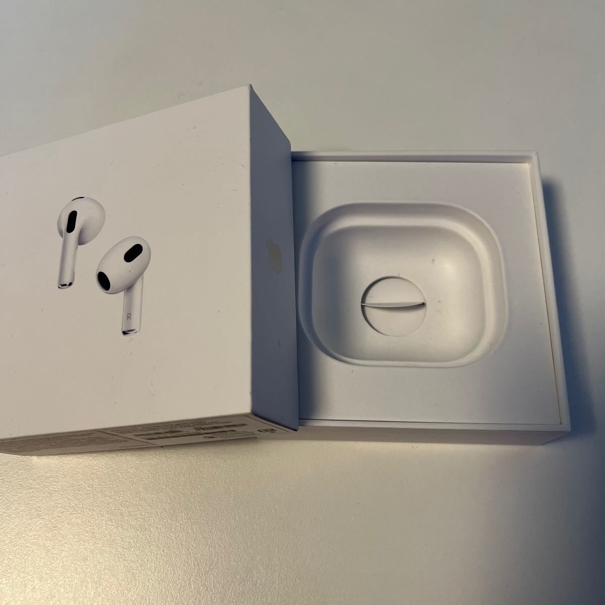 AirPods 【箱/ケーブル】