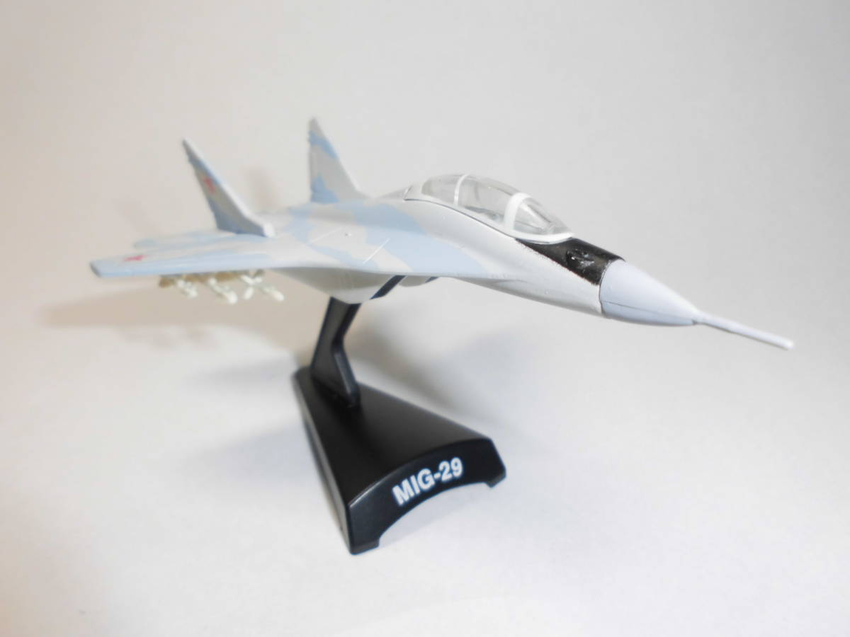 Ql851 Metal die-cast Mikoyan MiG-29 Fulcrum Russian Aerospace Forces ミグ29 ファルクラム ソビエト軍 ダイカスト フィギア_画像1