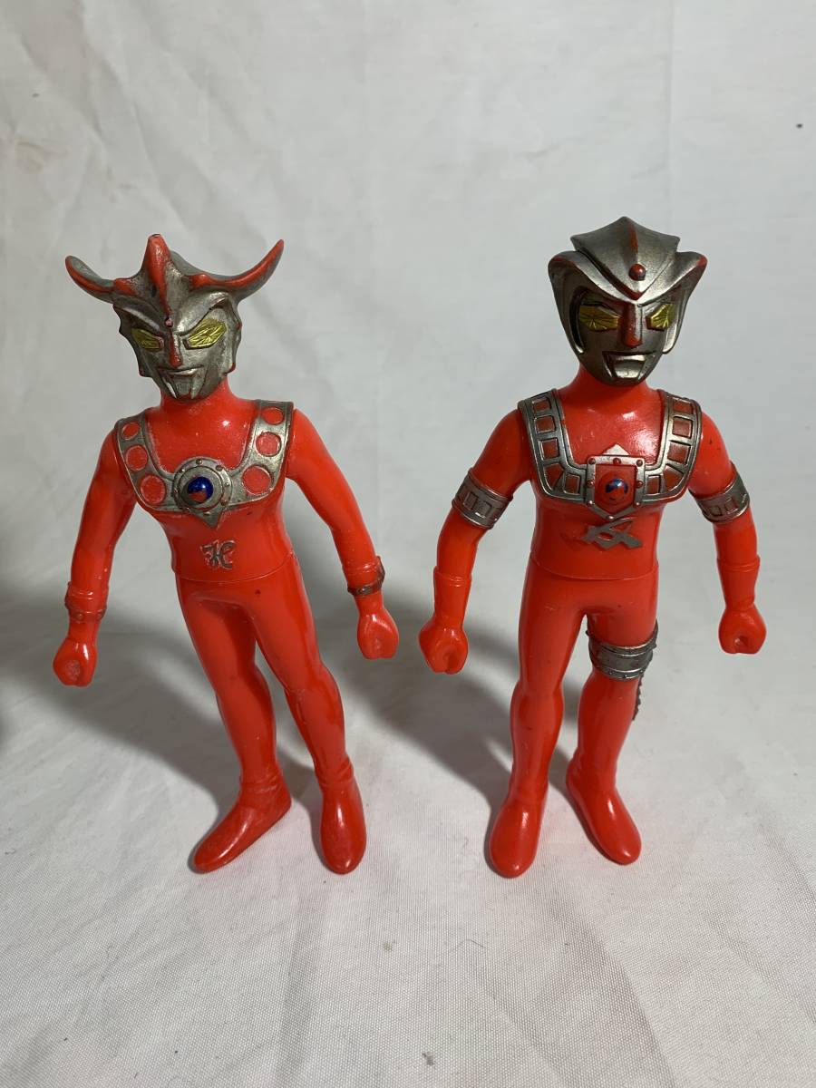 人気商品の ポピー キングザウルスシリーズ ウルトラマン レオ