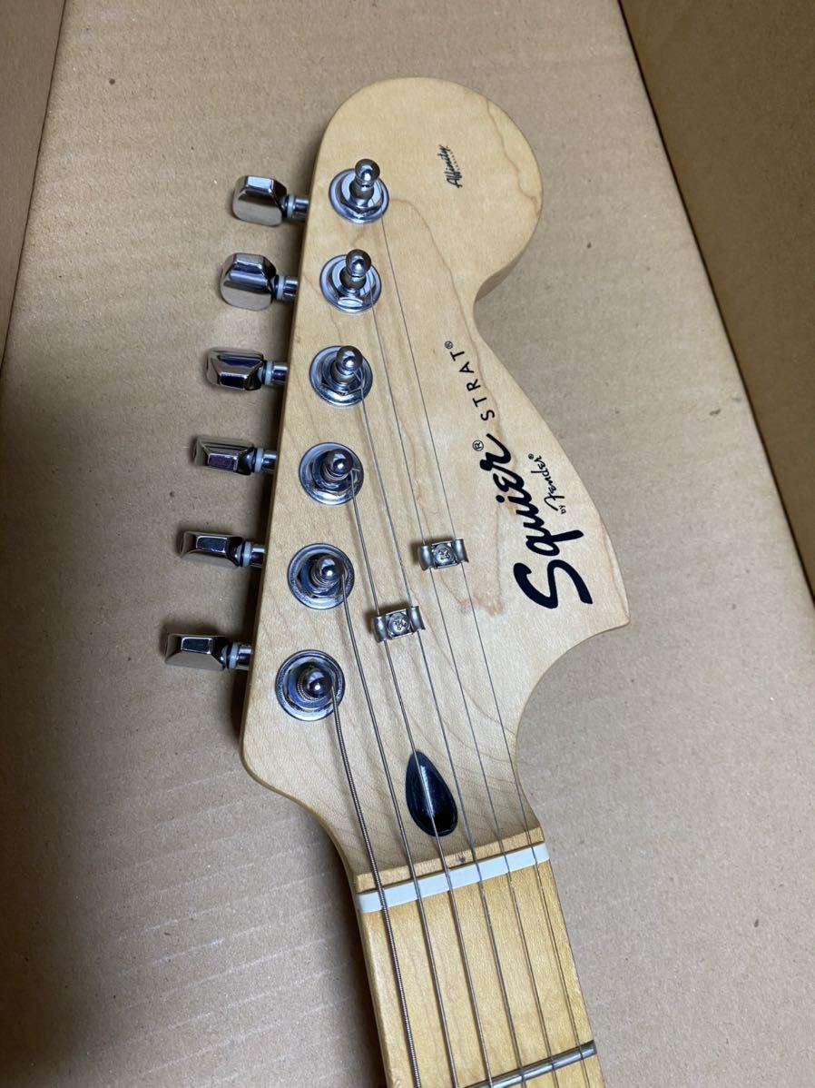 Squier スクワイヤー Hallo Kitty ハローキティ ストラトキャスター