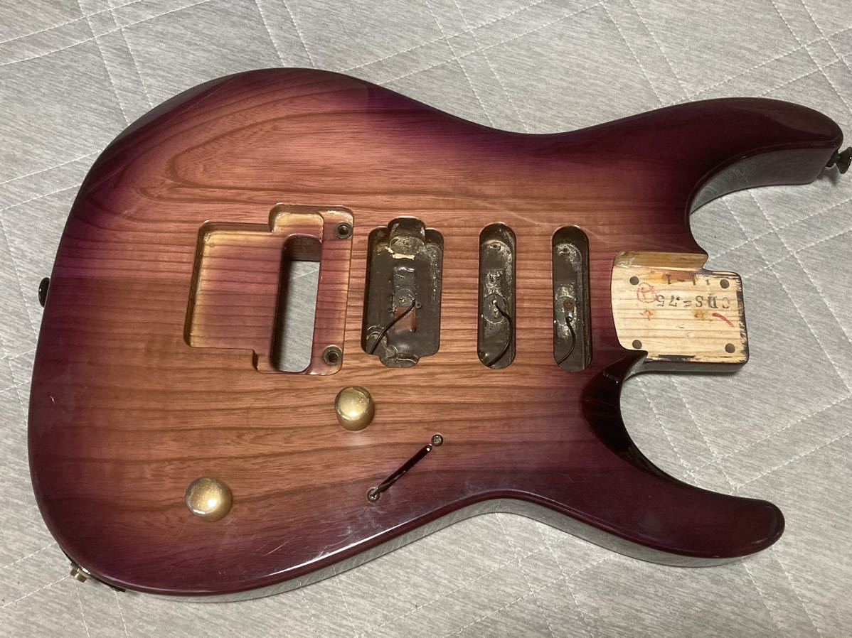 Charvel シャーベル CDS-75 ディンキーボディ SSH 24F用 93年 Charvel シャーベル CDS-75 ディンキーボディ SSH 24F用 93年