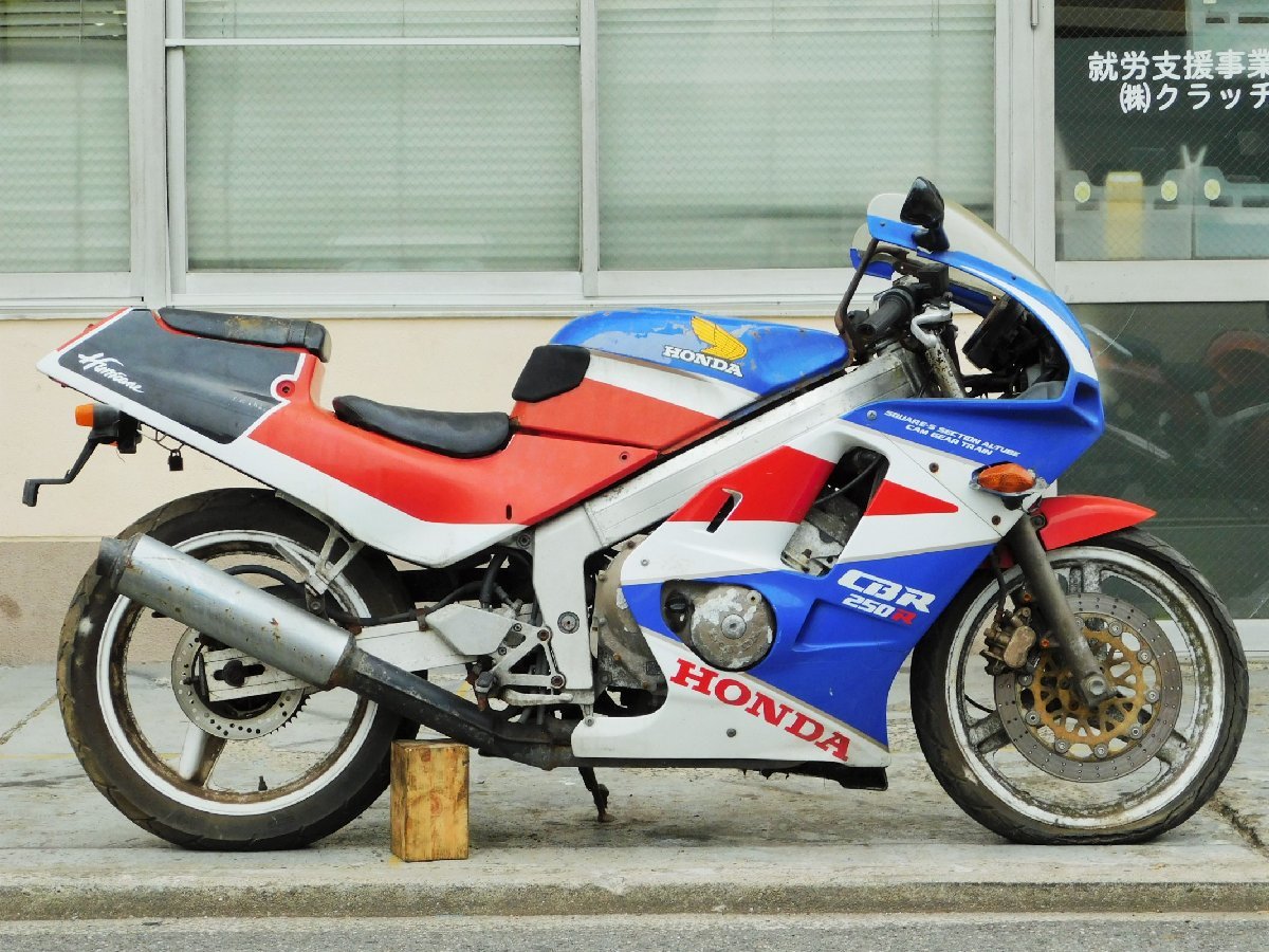 超激安特価 cbr250 mc19 外装セット agapeeurope.org
