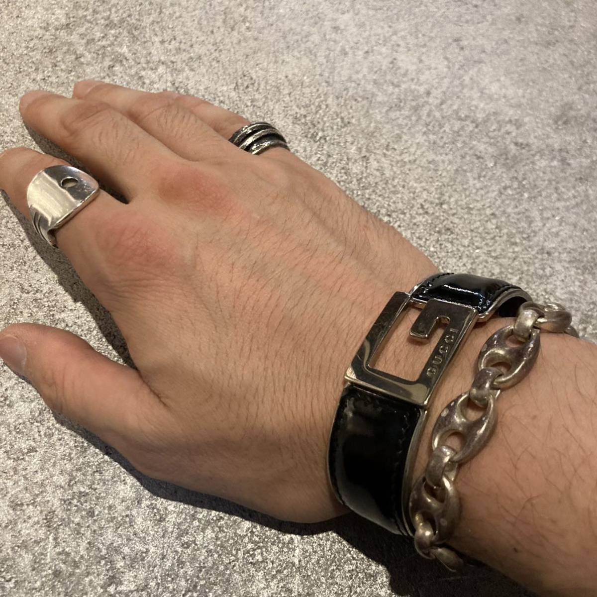 定 GUCCI グッチ Gロゴデザインバングル/ブレスレット/レザー/VINTAGE