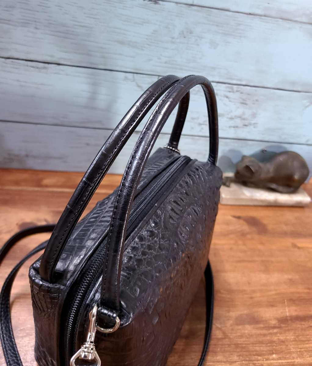 美品 新品未使用 ペレリールッソ シャイニングクロコダイルポシェット