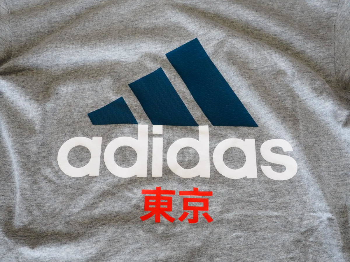 送料185円～◆新品◆定価4389円◆adidas◆アディダス◆東京ロゴTシャツ◆グレー◆M_画像2