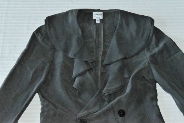 *ARMANI COLLEZIONI* Armani * color is gray material is flax silk, adult on goods . color .. even more production make do ... taking place .. luxurious wonderful jacket 40