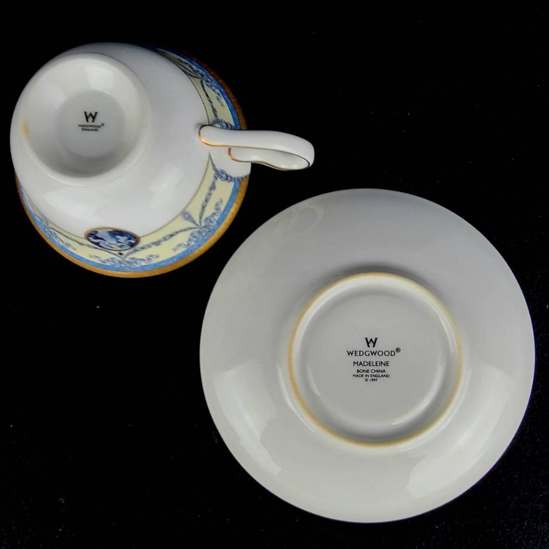 希少 ◆ ウェッジウッド　WEDGWOOD マデリン　MADELEINE 金彩　カメオ カップ&ソーサー　③ ピオニーシェイプ 廃盤　希少　レア_画像7