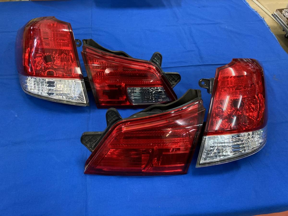 ★☆スバル レガシィ BR9 純正 テールレンズ KOITO 132-20072/132-20073 バルブ無し 左右セット 中古 SUBARU LEGACY☆★_画像1