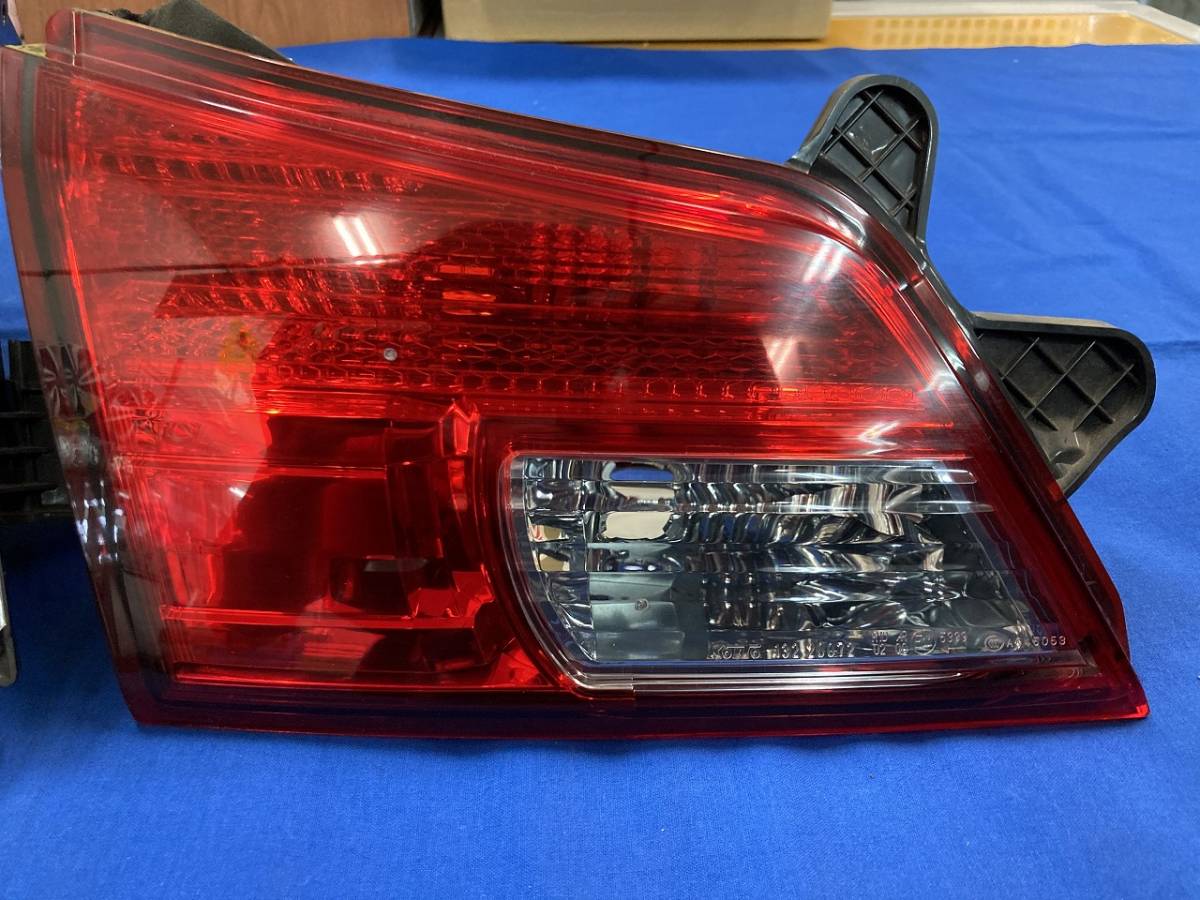 ★☆スバル レガシィ BR9 純正 テールレンズ KOITO 132-20072/132-20073 バルブ無し 左右セット 中古 SUBARU LEGACY☆★_画像6