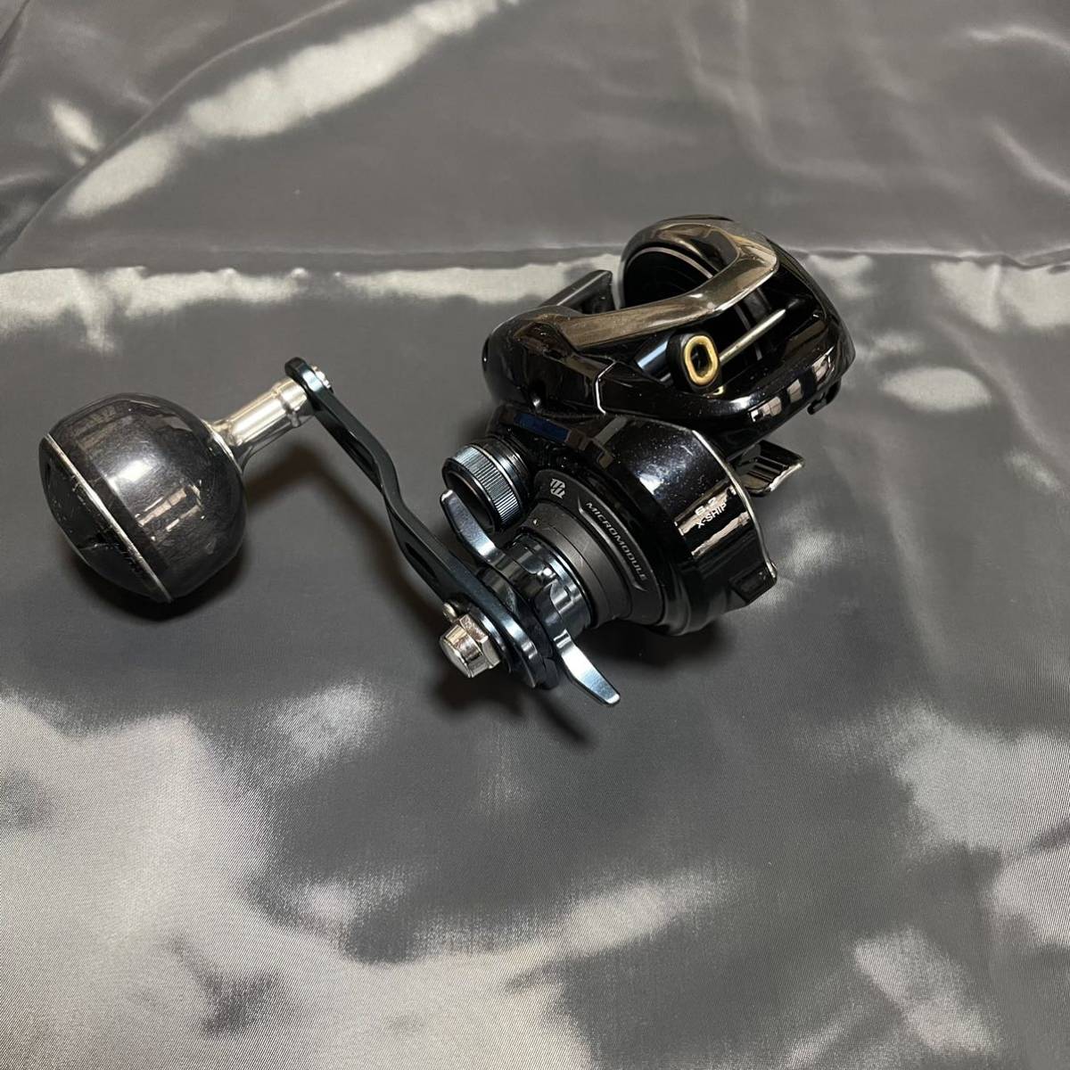 シマノ SHIMANO 17グラップラー300HG シーバス ビッグベイト シマノ SHIMANO 17グラップラー300HG シーバス ビッグベイト