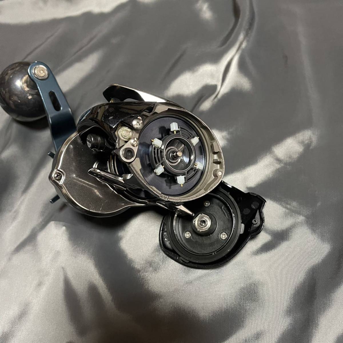 シマノ SHIMANO 17グラップラー300HG シーバス ビッグベイト シマノ SHIMANO 17グラップラー300HG シーバス ビッグベイト