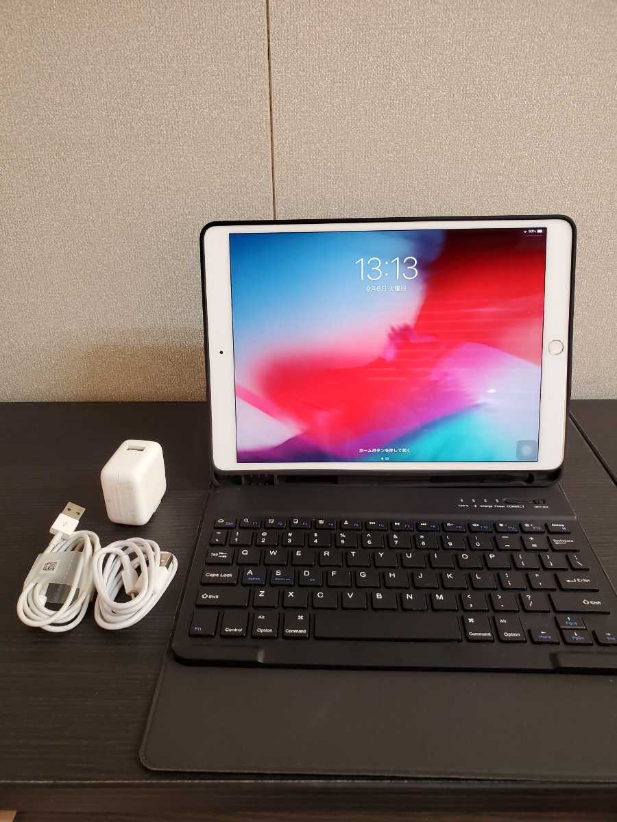 売却 美品 iPad Air3 第3世代 WiFi 64GB キーボード付き i9tmg.com.br