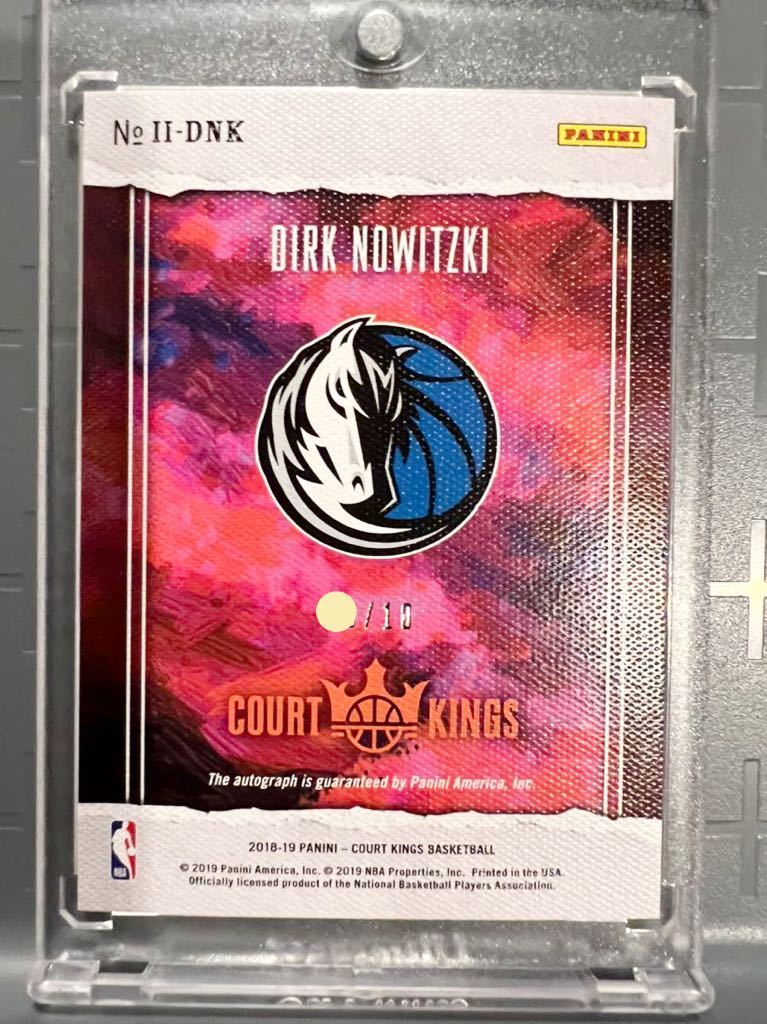 超絶レア/10枚限定 Auto 18-19 Panini Dirk Nowitzki ダーク・ノヴィツキー NBA All-star Mavs バスケ 優勝 MVP 現役ラスト直筆 サイン_画像2