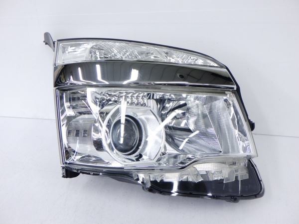 4113541□ ヴォクシー 70系 ZS煌II/ZS煌III 後期 右ライト HID KOITO