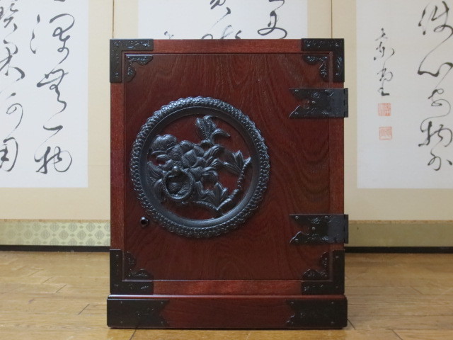 逸品 伝統工芸 欅材 中桐 牡丹文金具 民芸 仙台箪笥 鍵付き/時代箪笥