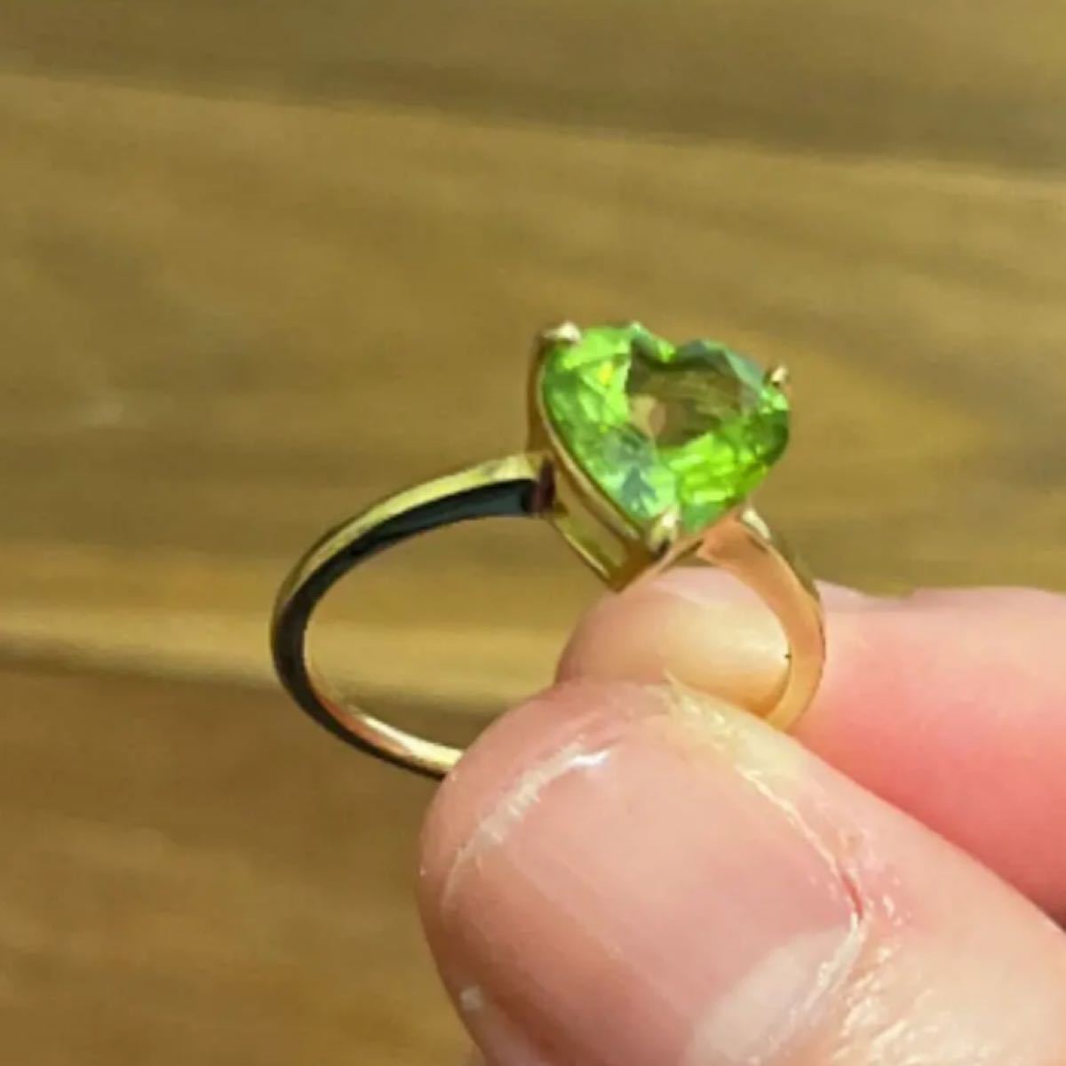 公式 8月誕生石 1.5ct ペリドット ハートリング 鑑別書