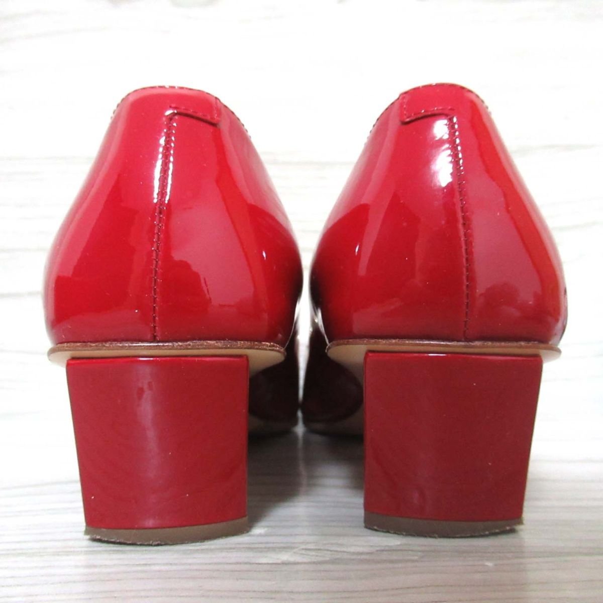 良品 Roger Vivier ロジェヴィヴィエ ベルヴィヴィエ スクエアトゥ
