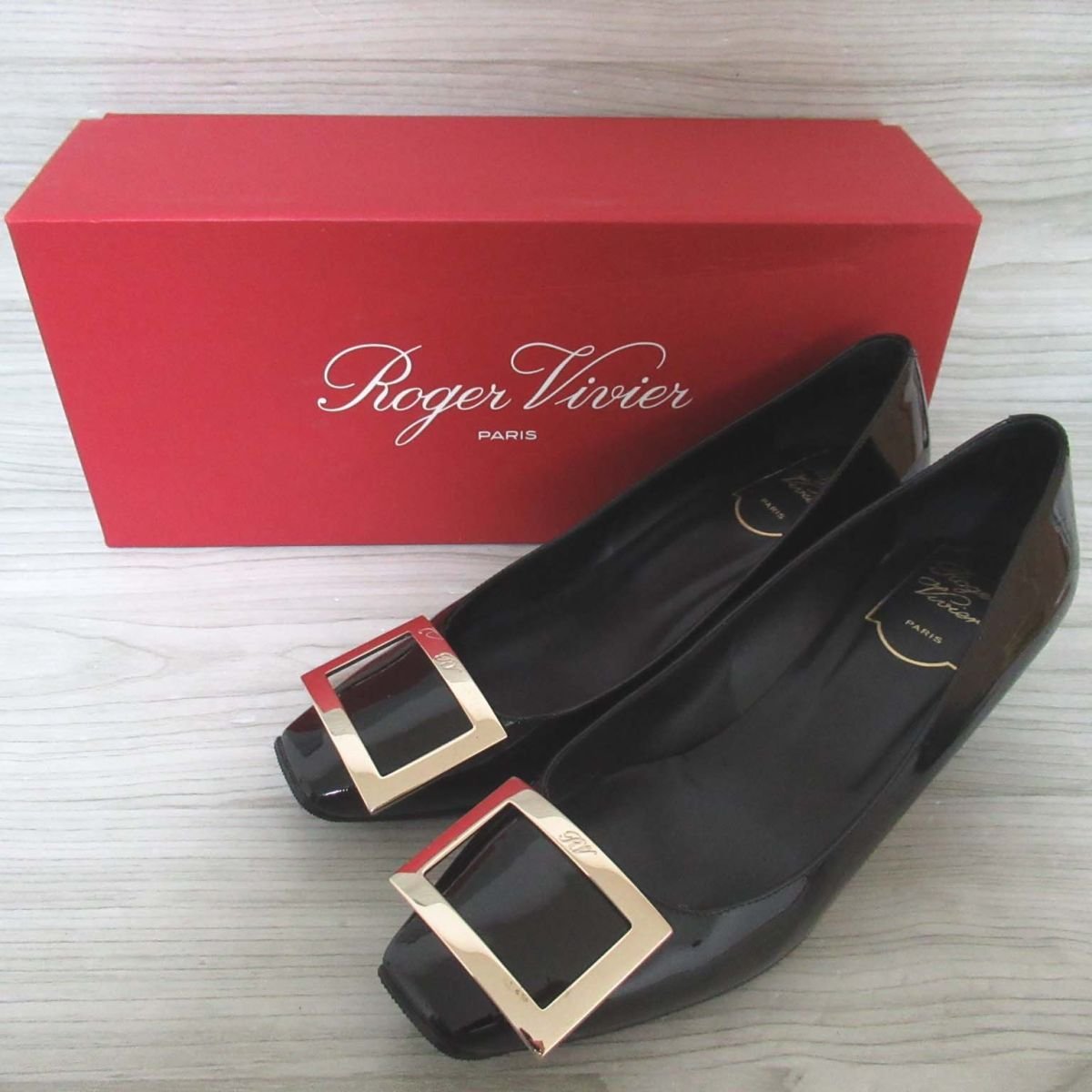 美品 18年購入 Roger Vivier ロジェヴィヴィエ ベルヴィヴィエ