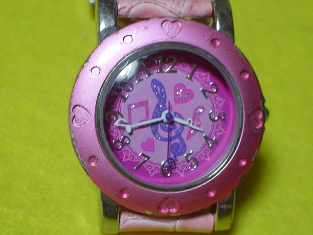 珍品　デザイン　STUDIO　ALICE　楽譜デザイン　女性用腕時計　ピンク_画像1