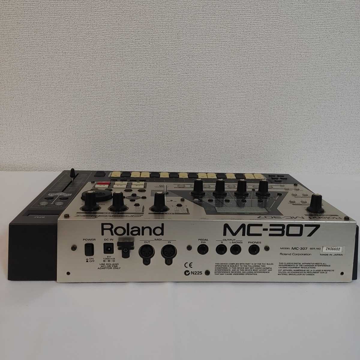 完動品 ROLAND ローランド MC-307 groovebox シーケンサー 完動品 ROLAND ローランド MC-307 groovebox シーケンサー