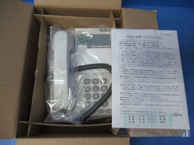 ▲ZO3 4824) FC755B1 電話機 富士通 FUJITSU iss phone 20B 電話機 領収書発行可能 ・祝10000取引!! 同梱可 未使用品_画像2