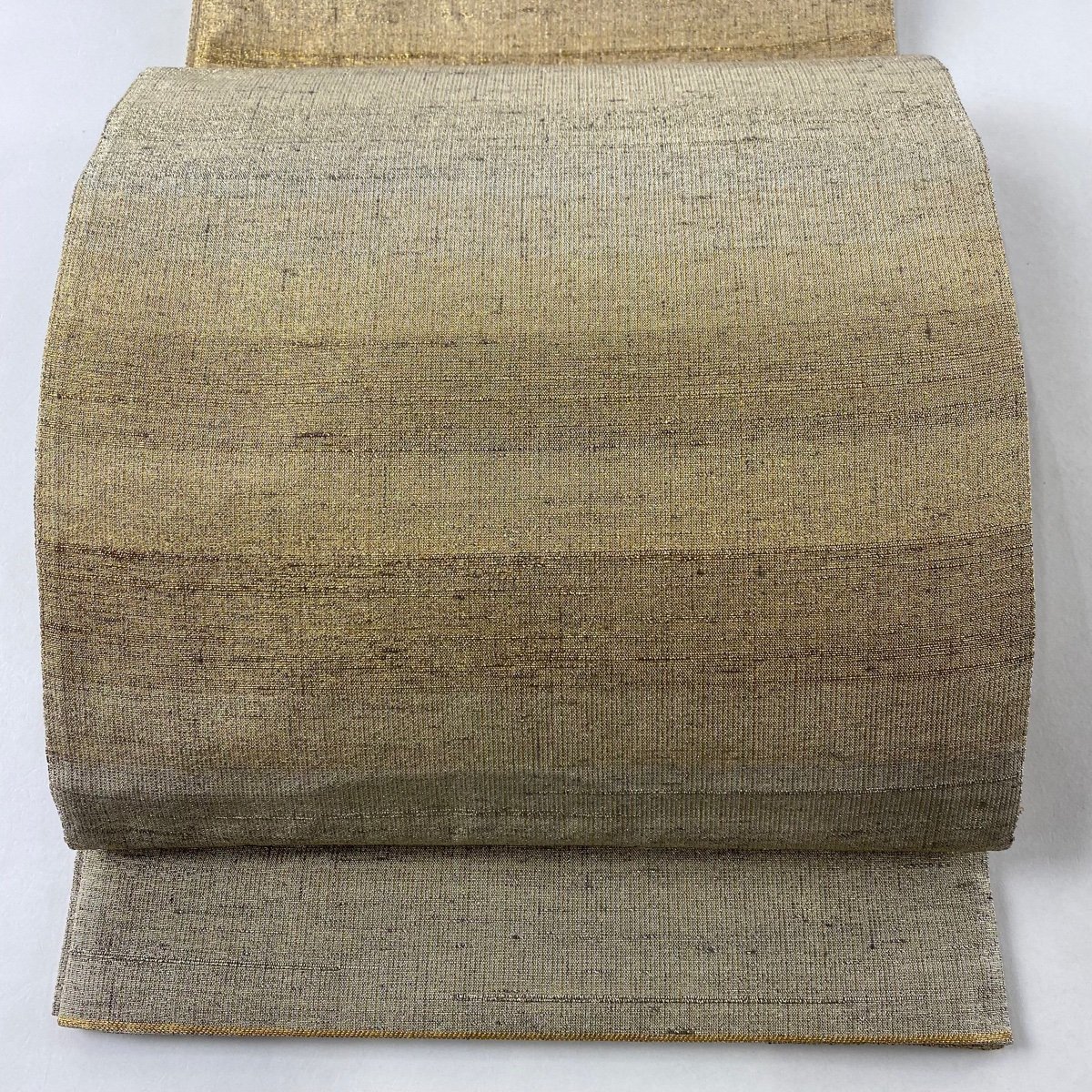競ナビ】袋帯 美品 逸品 落款 桝屋高尾 ねん金綴錦 段霞文 金糸 金色