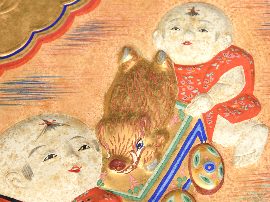 古い時代の豪華な羽子板 金箔胡粉盛り上げ 唐子図 御所人形 木 古い時代の豪華な羽子板 金箔胡粉盛り上げ 唐子図 御所人形 木