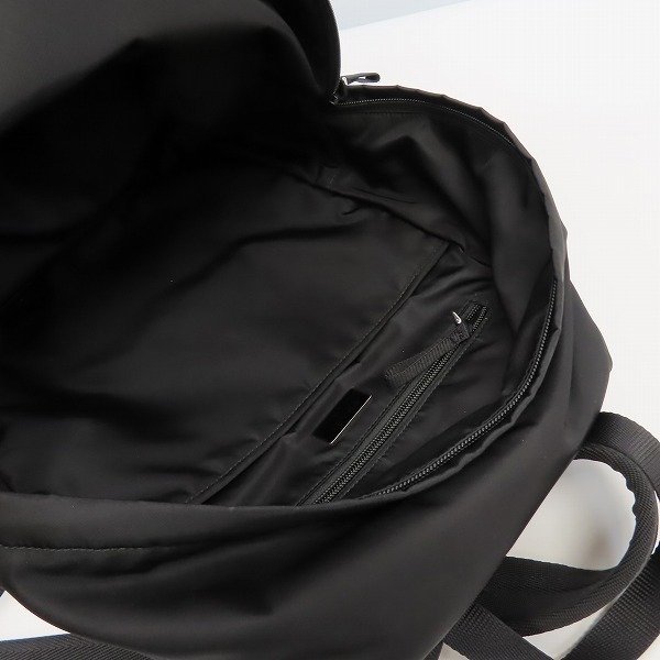 即決 極美品 ギャランティカード付 2021年10月購入 PRADA プラダ