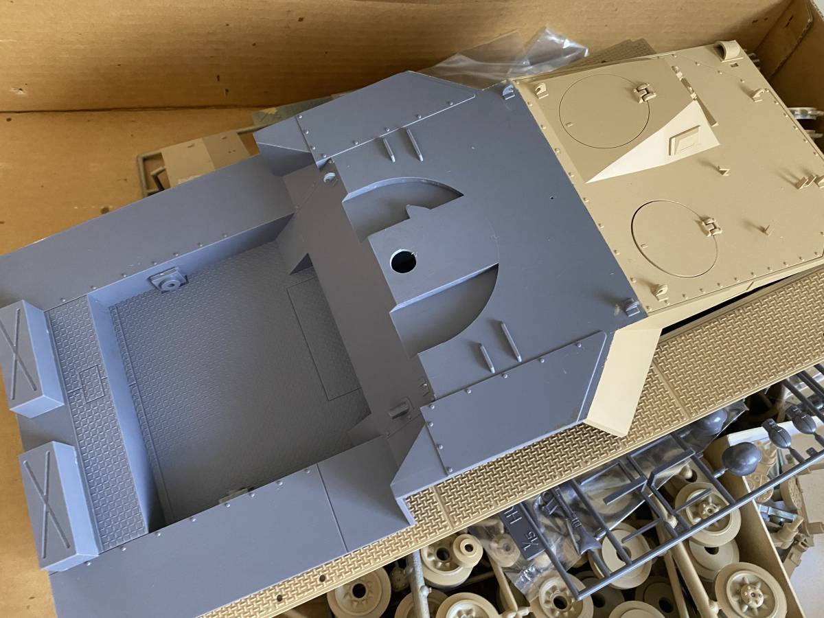 ④s22◇BANDAI バンダイ◇ドイツ 150mm 4号自走榴弾砲 フンメル ④s22◇BANDAI バンダイ◇ドイツ 150mm 4号自走榴弾砲 フンメル