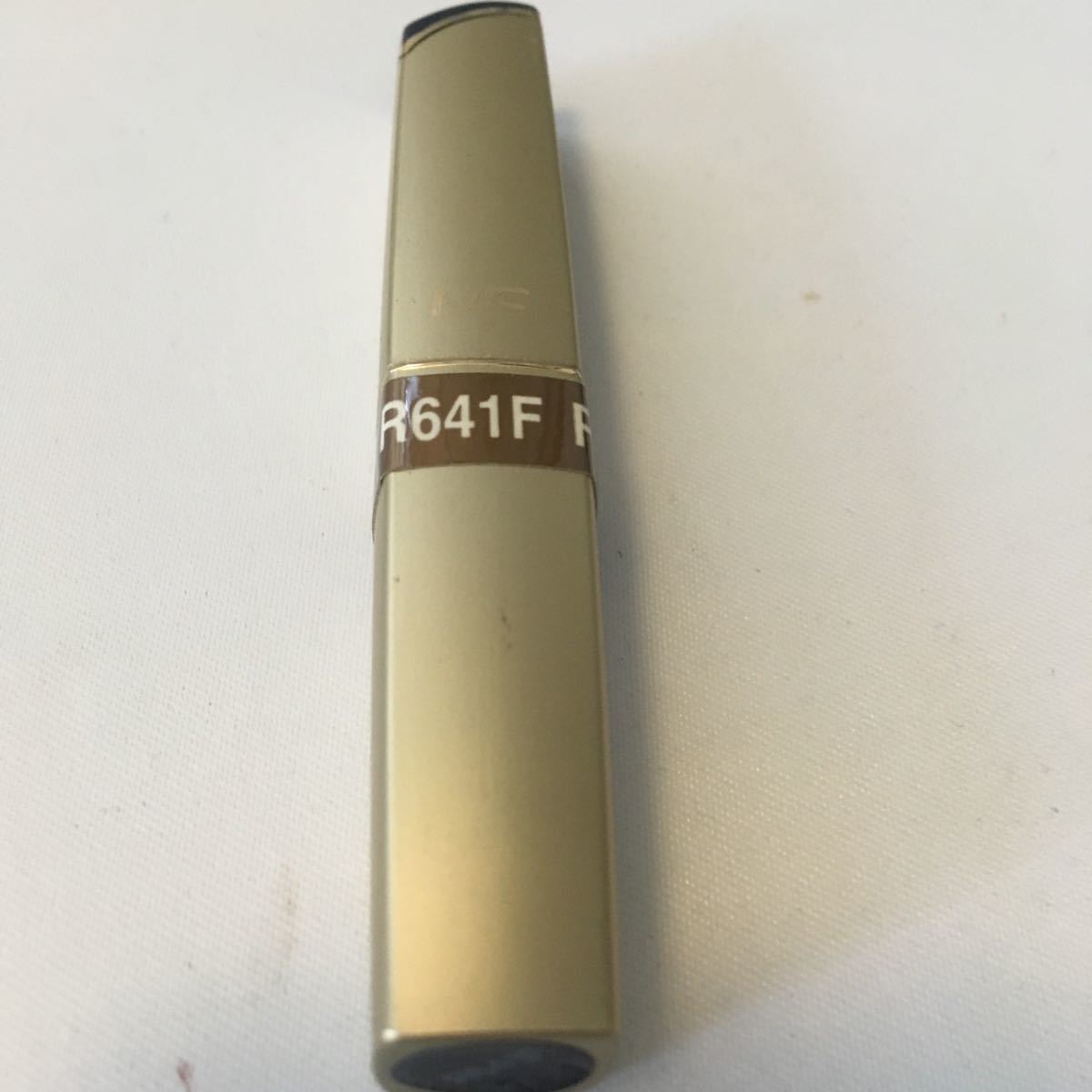 R641F* Max Factor Inter National lip silk s* Max Factor lipstick lip * lip cream .... lipstick dry . rare goods 