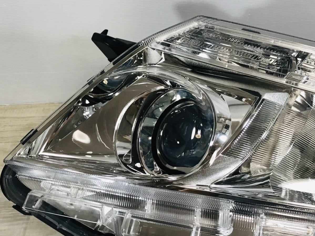 極美品破損無 ノア エスクァイア 80 前期 純正 LED ヘッドライト 左右