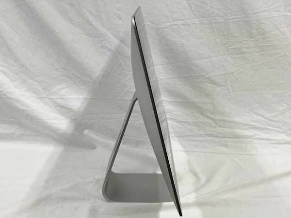 Apple iMac Retina 4K 21.5インチ 2019 MRT32J/A 一体型 PC i3-8100