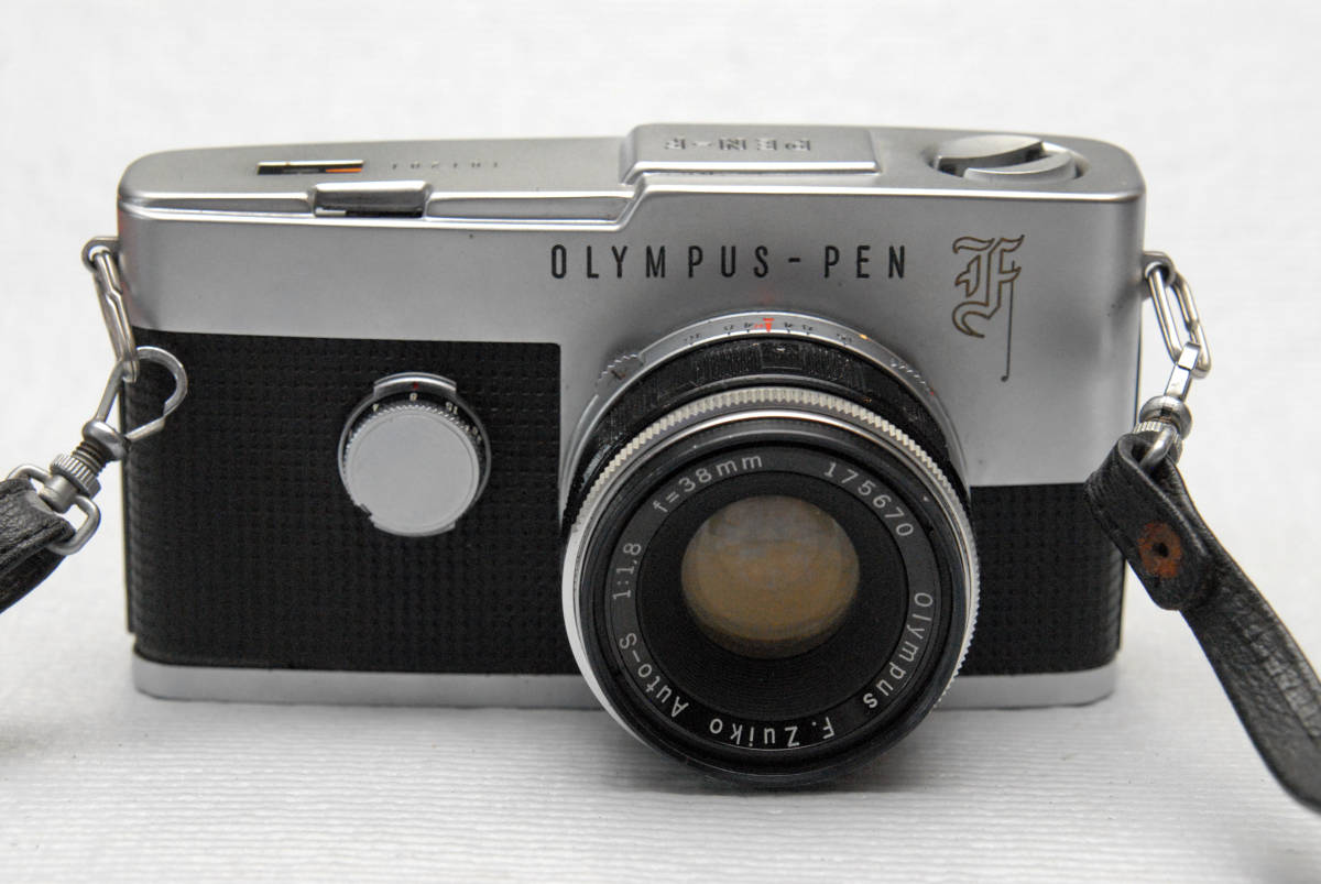OLYMPUS オリンパス 昔のハーフサイズ高級一眼レフカメラ PEN-F + 純正
