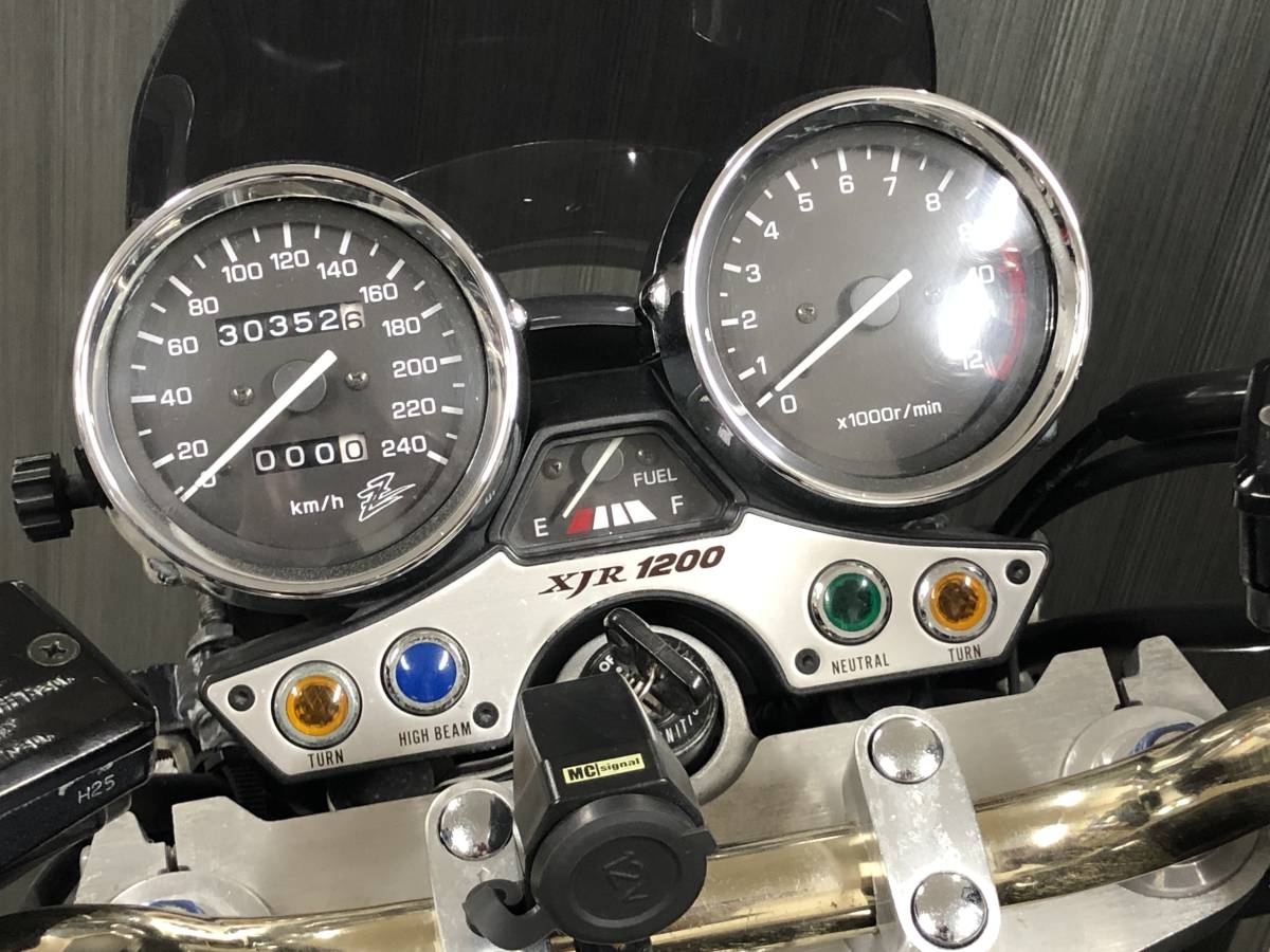 【動画有】YAMAHA XJR1200 4KG/H10年式/美車/OHLINS/brembo/機関良好/空冷エンジン搭載/車検R6年5月迄！ 検) XJR1300 ゼファー1100 ZRX_画像10