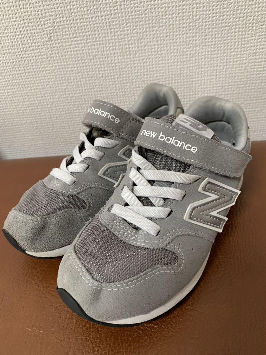 スニーカー new balance ニューバランス 定番 YV996 GY グレー 子供 19cm 男女兼用(19cm~)|売買されたオークション情報、yahooの商品情報をアーカイブ公開 - オークファン(aucfan.com) スニーカー new balance ニューバランス 定番 YV996 GY グレー 子供 19cm 男女兼用(19cm~)|売買されたオークション情報、yahooの商品情報をアーカイブ公開 - オークファン(aucfan.com)