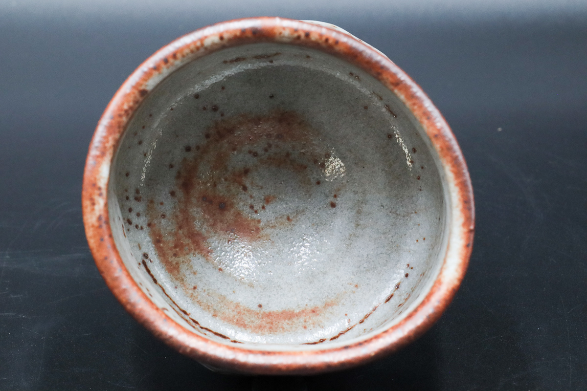 宙】人間国宝 荒川豊蔵 鼠志野茶碗 11.7cm 共箱 表千家十三代即中斎識